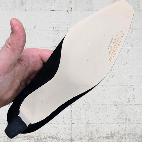 80s Vintage Black Suede Pointed Square Toe Gold Trim USA Made 2.5" Heels Size 8 - Picture 5 of 14